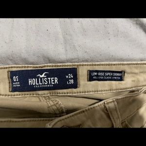 Hollister low rise super skinny khaki classic stretch - w24 L28